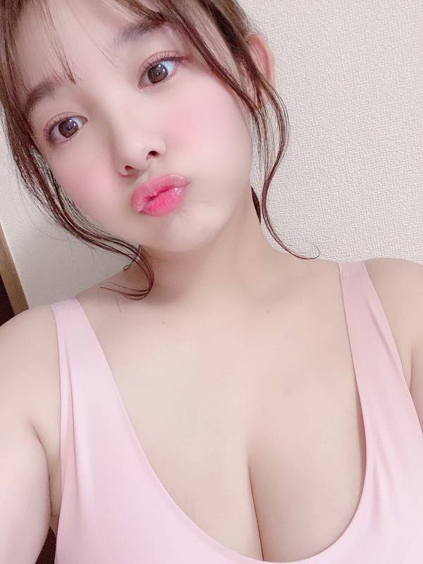 抵禦超大衝擊童顏Q彈的棉花糖女孩工藤唯