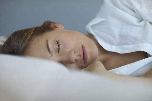 睡眠不足更容易引起消極想法 難以抑制負面情緒