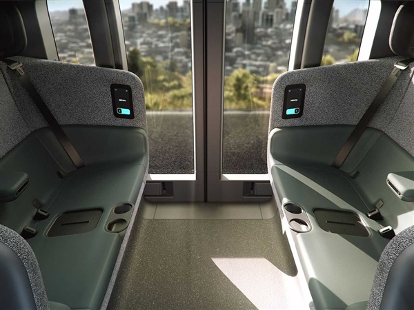 無方向盤和剎車的自動駕駛汽車上路:前後輪均可轉向