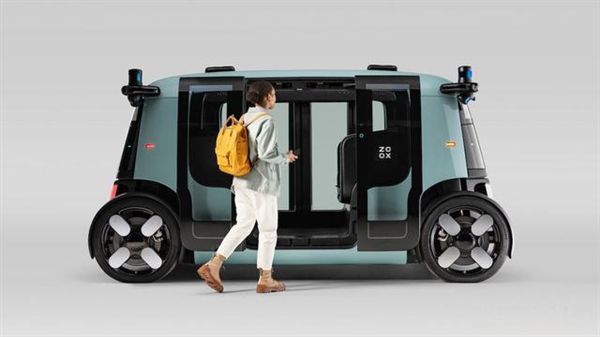 無方向盤和剎車的自動駕駛汽車上路:前後輪均可轉向