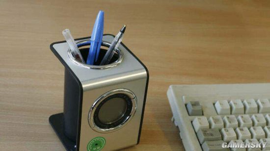 國外網站搜集隱藏式攝像機 最小可裝到USB隨身碟中