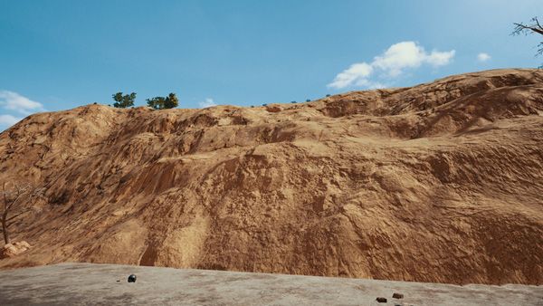 絕地求生 (Playerunknown's Battlegrounds) 沙漠地圖EA城建築類型與刷車點詳解
